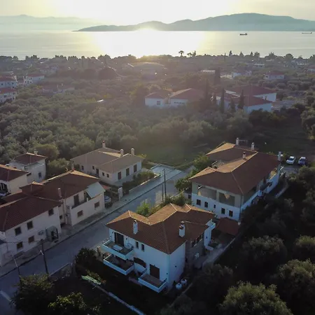 The Backyard- στην αγριά, βόλου *