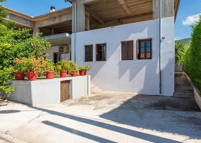 Σπίτι διακοπών The Backyard- στην αγριά, βόλου *