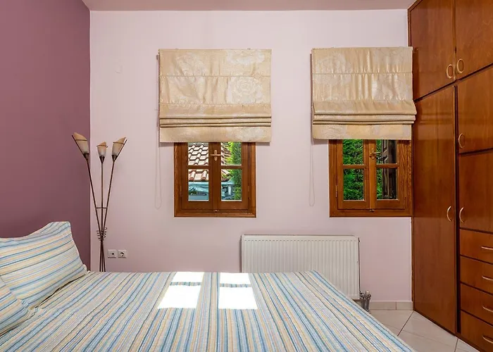 The Backyard- στην αγριά, βόλου *