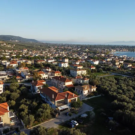 The Backyard- στην αγριά, βόλου * Agria