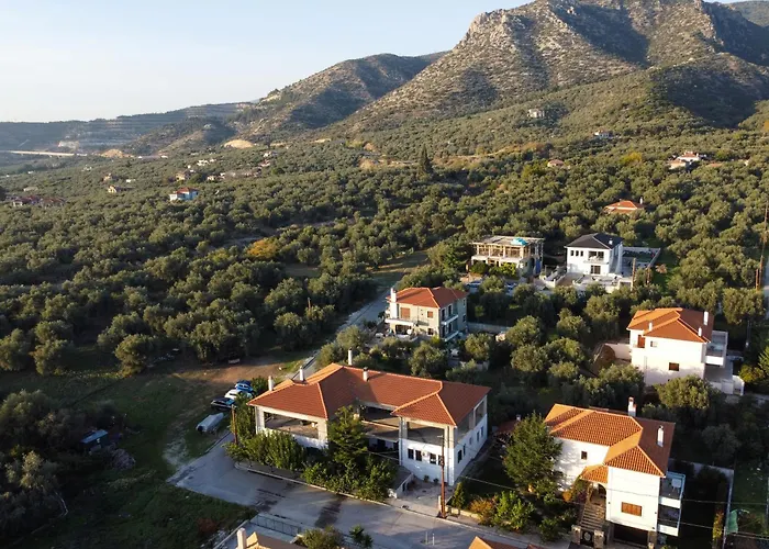 The Backyard- στην αγριά, βόλου アグリア